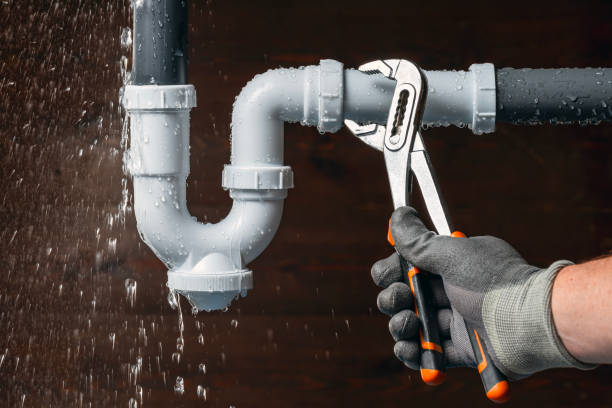 Professional Pipe Repair technician working in Henderson, MI